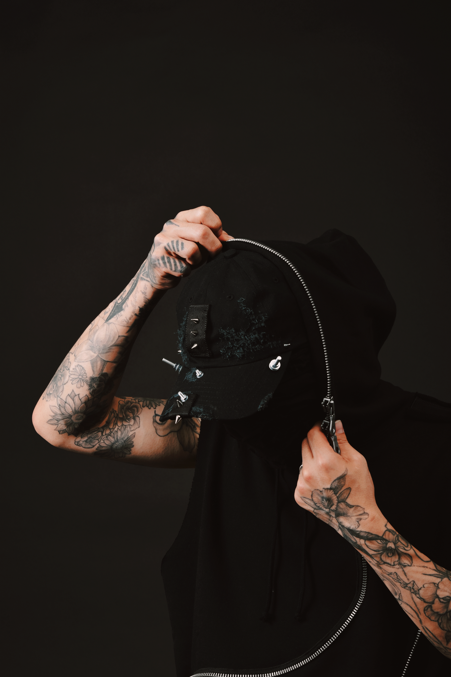 Zip Sleeveless Hoodie