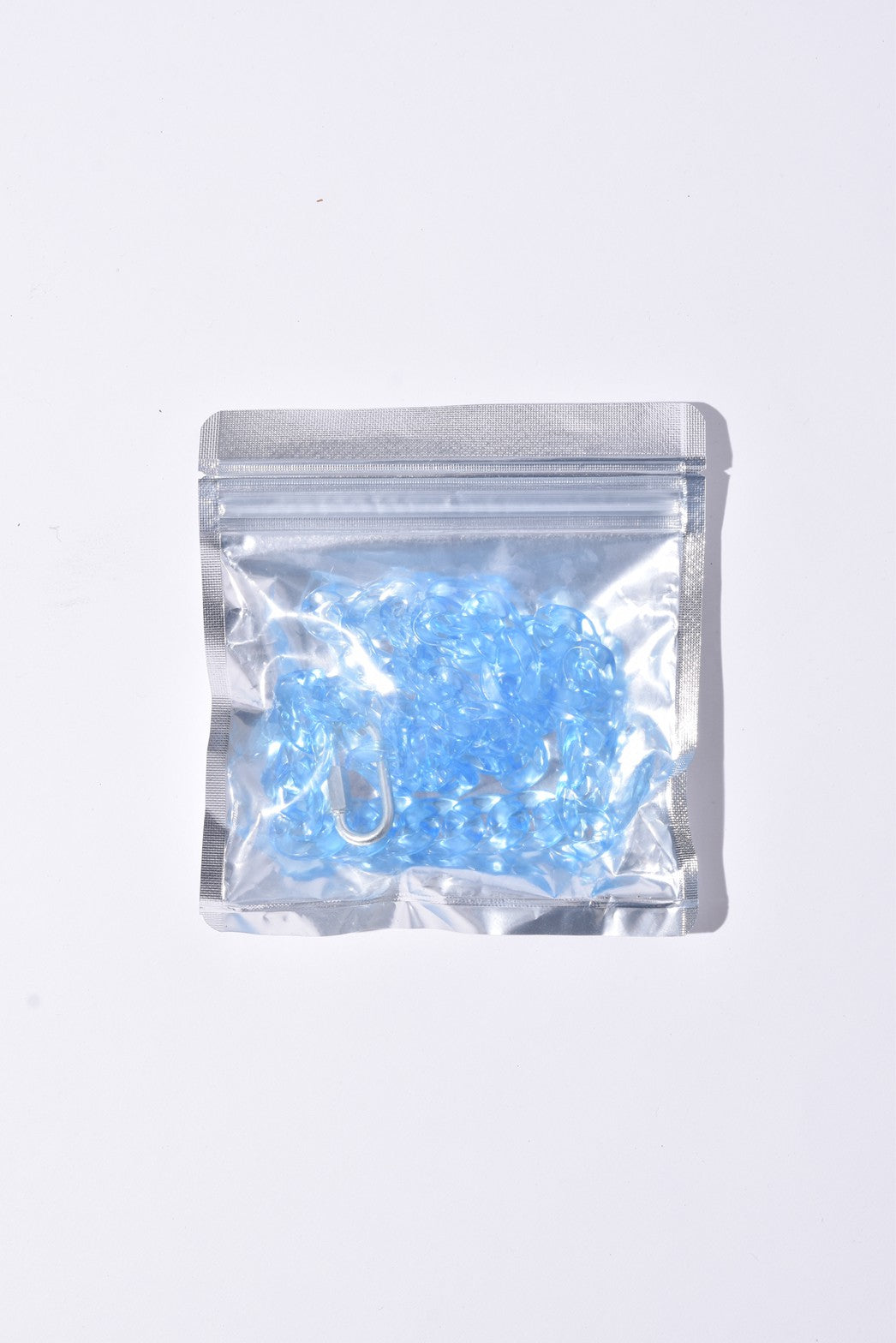 クリアアクリルネックレス